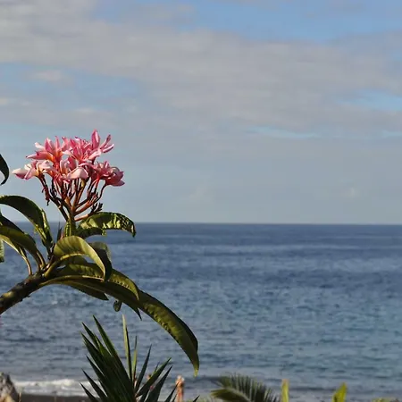 Luar Del Carmen Apartament Callao Salvaje